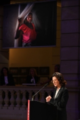 Antonia Rados spricht auf dem Festakt \"100 Jahre Save the Children\", Berlin